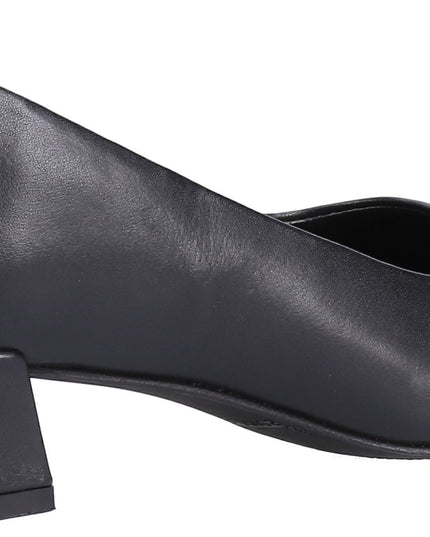 Alina Court Shoe