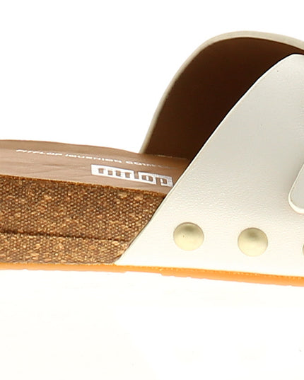 Iqushion Adjustable Leather Slides