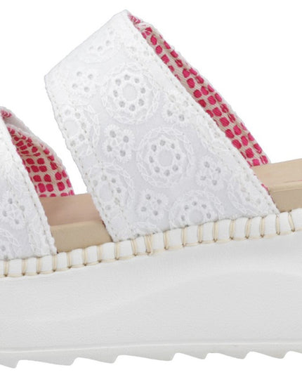 Delray Slide Eyelet