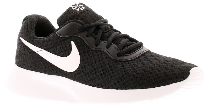 Nike tanjun trainers sales