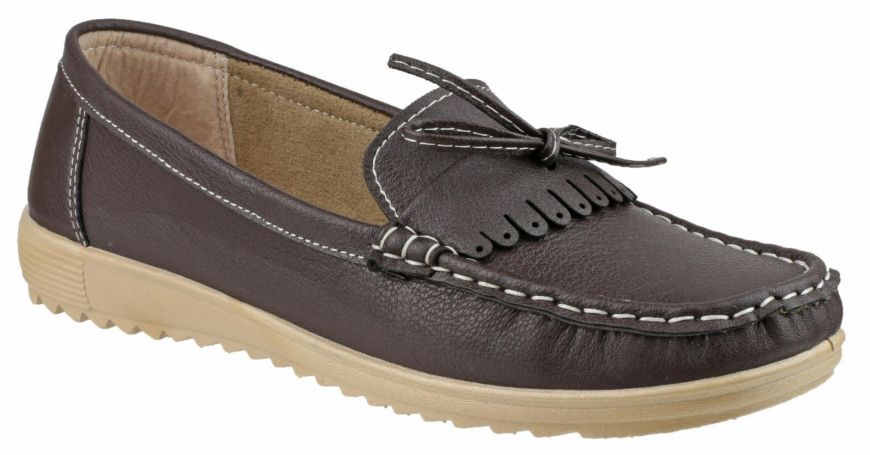 Woodland store simple shoes