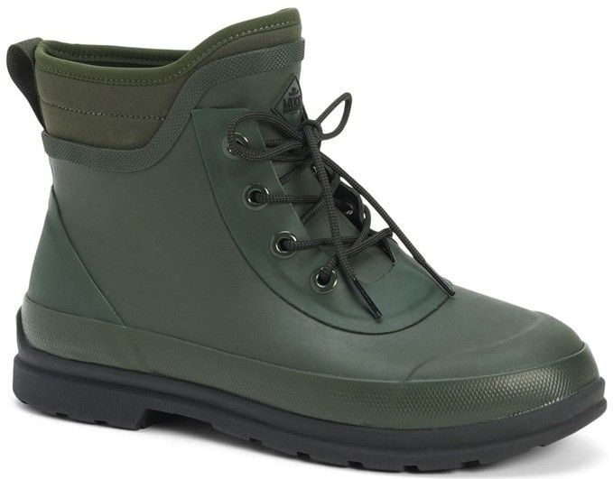 Muck deals hiking boots